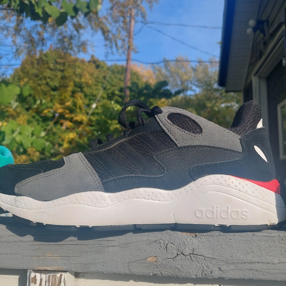 Adidas  cloudfoam
